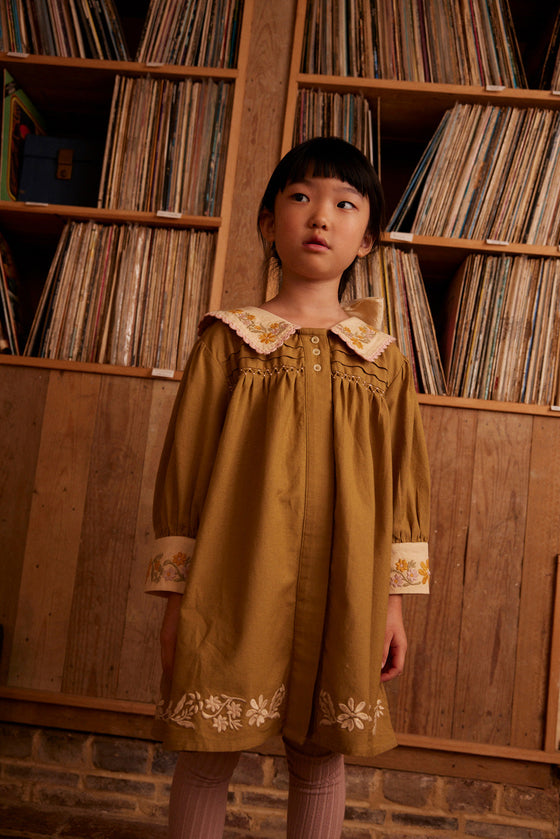 APOLINA BETTE DRESS DRIED MOSS