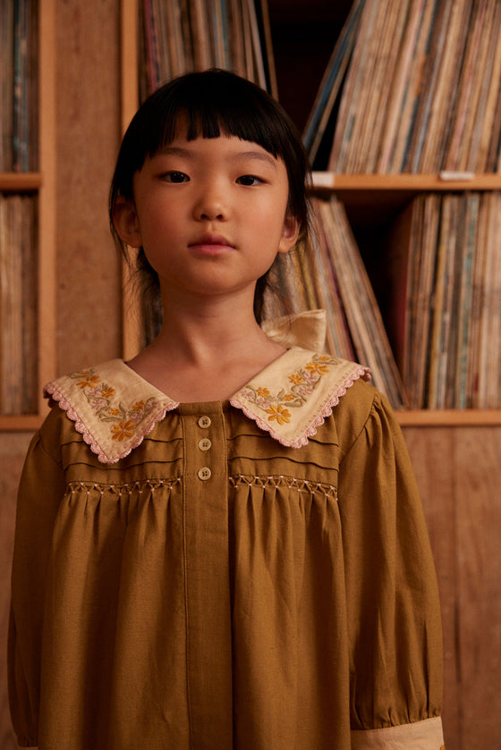 APOLINA BETTE DRESS DRIED MOSS