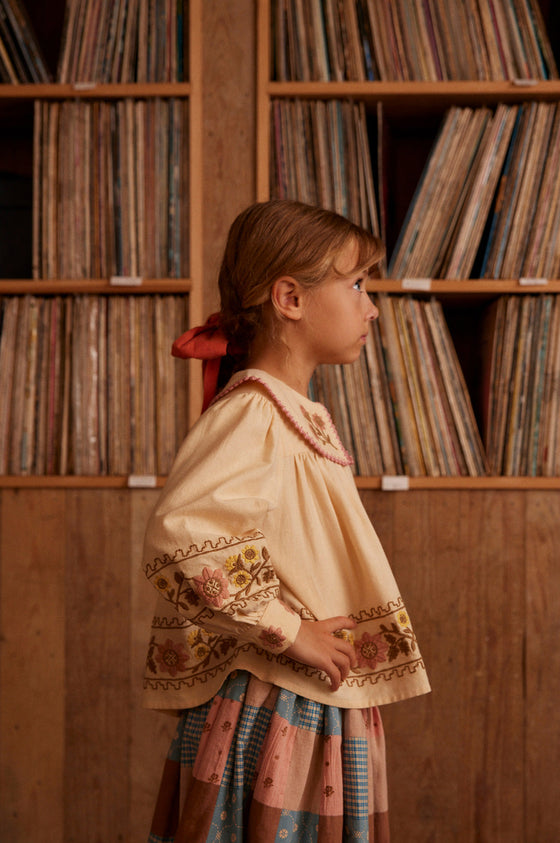 APOLINA CARLOTTA EMBROIDERED BLOUSE CASHEW