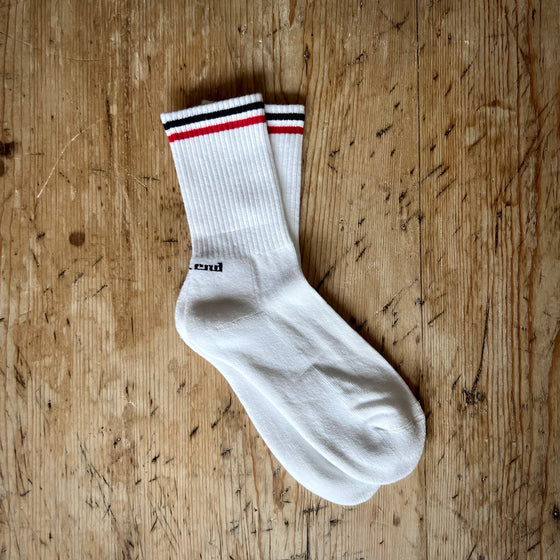 WOMEN'S SPORTS SOCKS - WHITE - 045