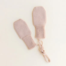  Hvid Mittens Apricot