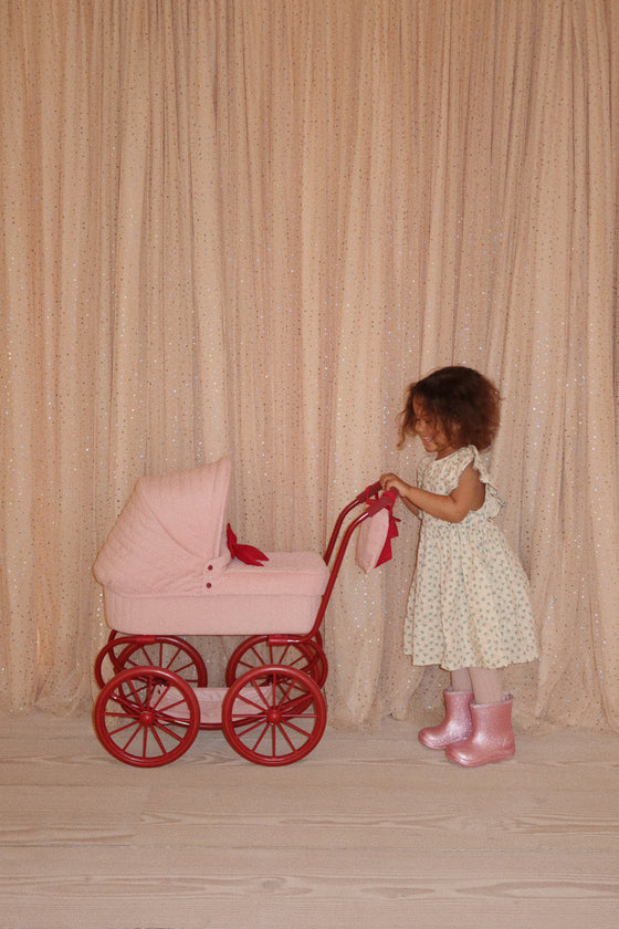 MINNIE LULU DOLL PRAM - STRAWBERRY ICE