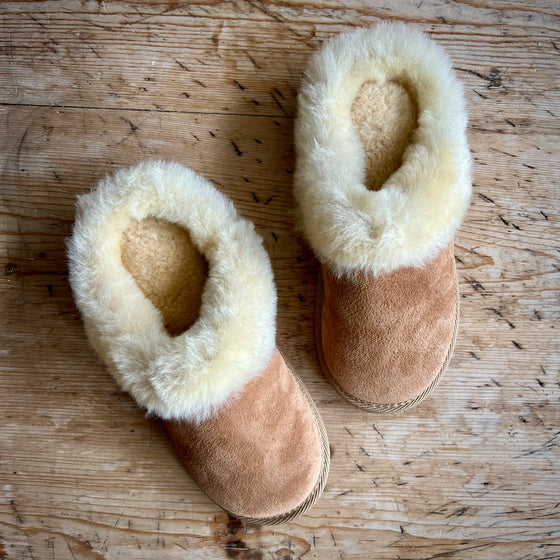 Sheep by the Sea Adult Sheepskin Slippers